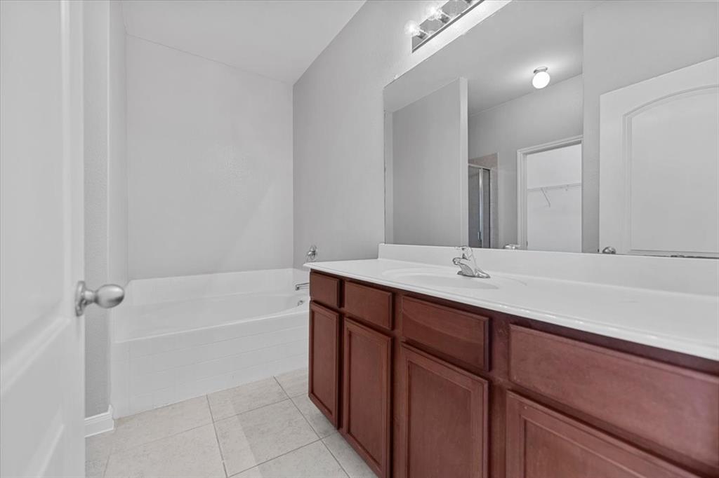 2043 Fair Crest Trail, Forney, TX 75126