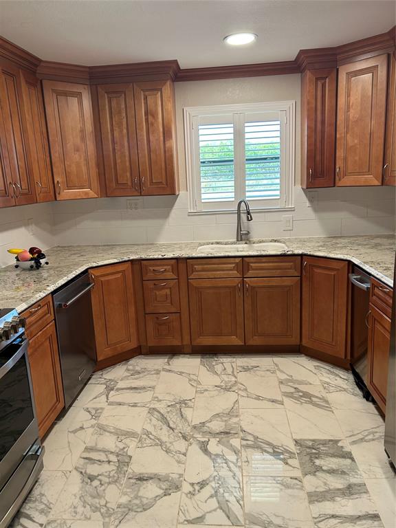 110 Hutchins Road, Olney, TX 76374