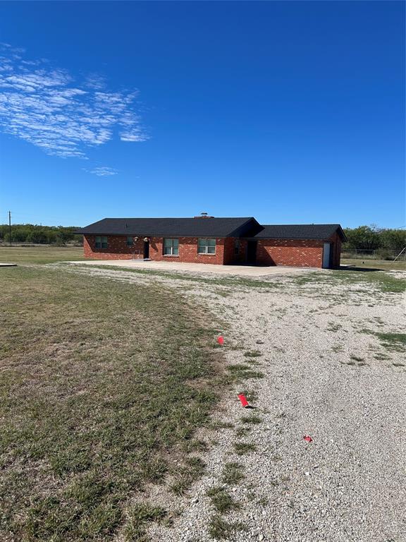 110 Hutchins Road, Olney, TX 76374