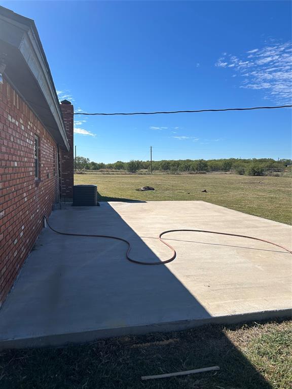 110 Hutchins Road, Olney, TX 76374