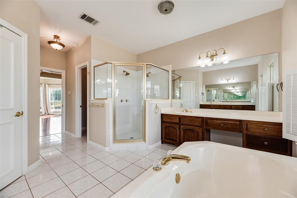 1141 Sugar Ridge Road, Ennis, TX 75119