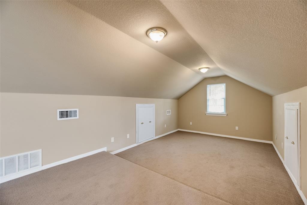 1141 Sugar Ridge Road, Ennis, TX 75119