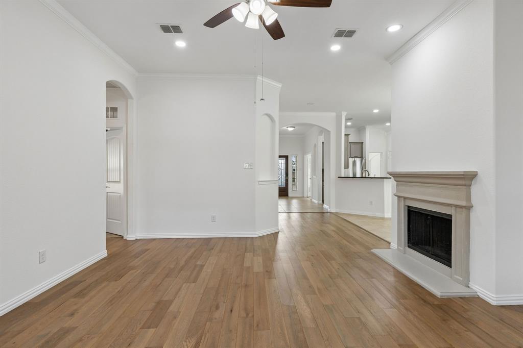 813 Park Place Lane, McKinney, TX 75071