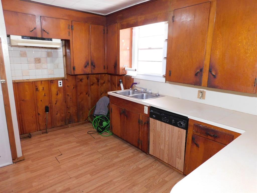 204 ELMWOOD Street, Springhill, LA 71075