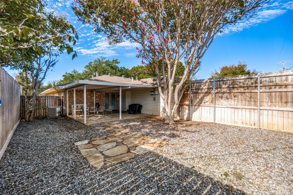 8324 Lullwater Drive, Dallas, TX 75218