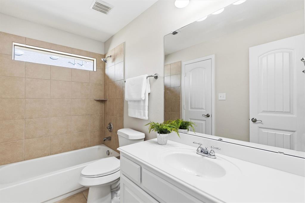 Upstairs bathroom