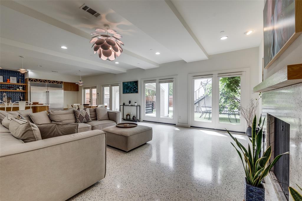 2829 Dyer Street, University Park, TX 75205