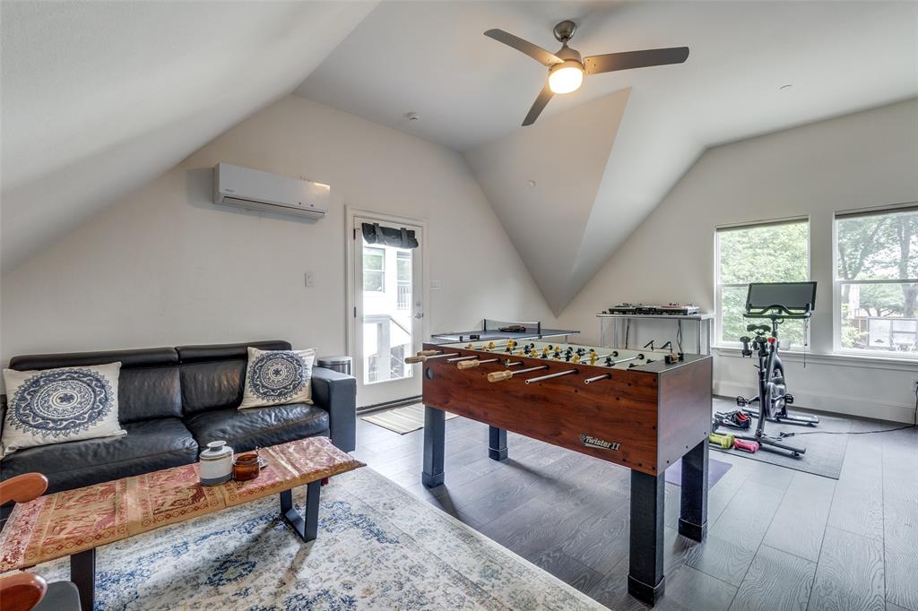 2829 Dyer Street, University Park, TX 75205