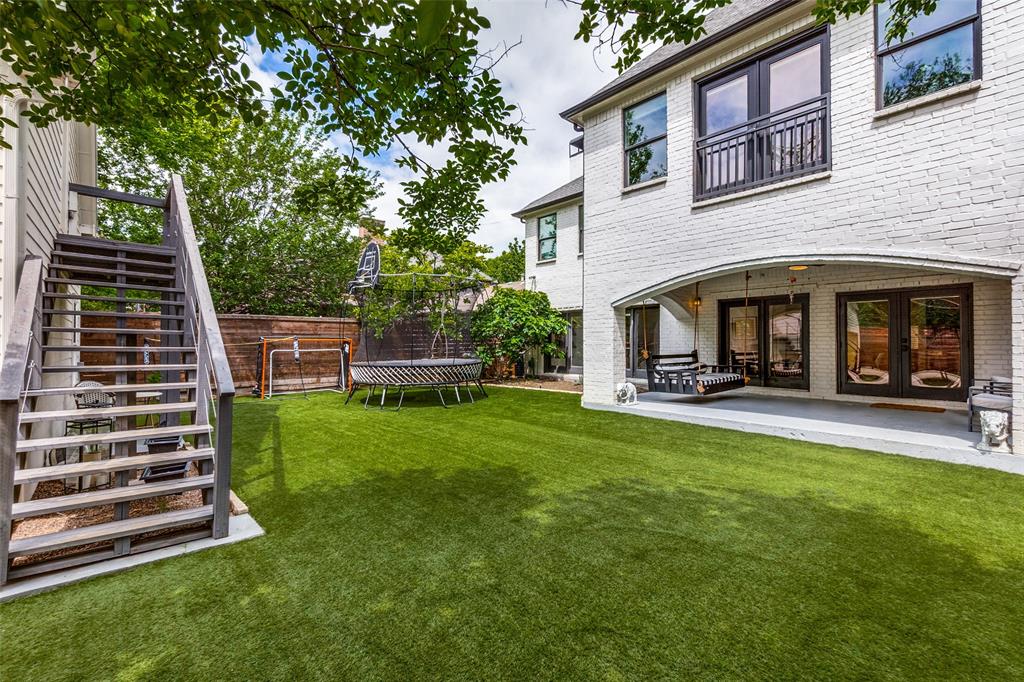 2829 Dyer Street, University Park, TX 75205