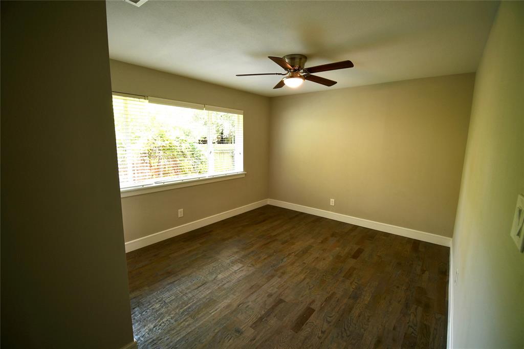 1015 Mitchell Road, Irving, TX 75060