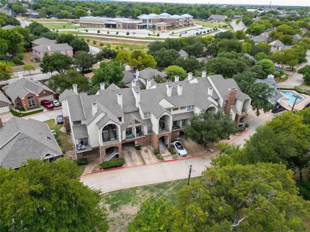 501 Arbor Creek Drive, #207, Euless, TX 76039