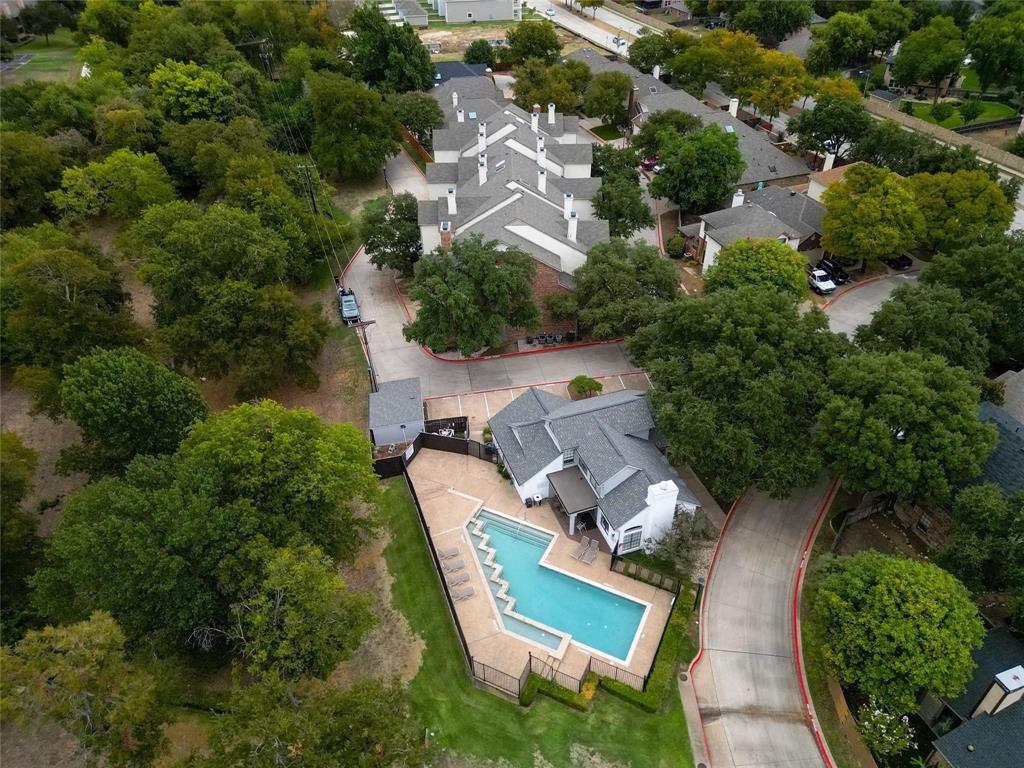 501 Arbor Creek Drive, #207, Euless, TX 76039