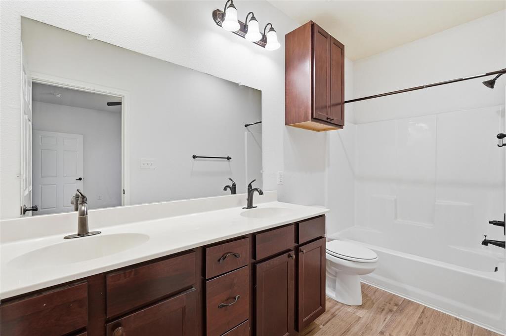 124 Chris Drive, Rockwall, TX 75032