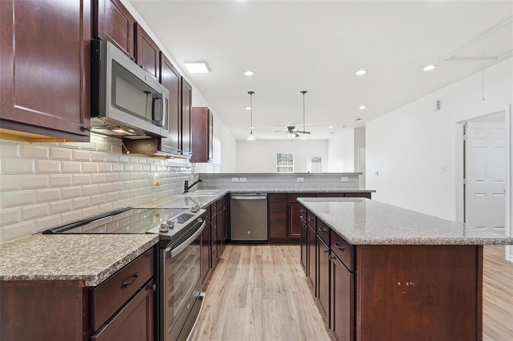 124 Chris Drive, Rockwall, TX 75032