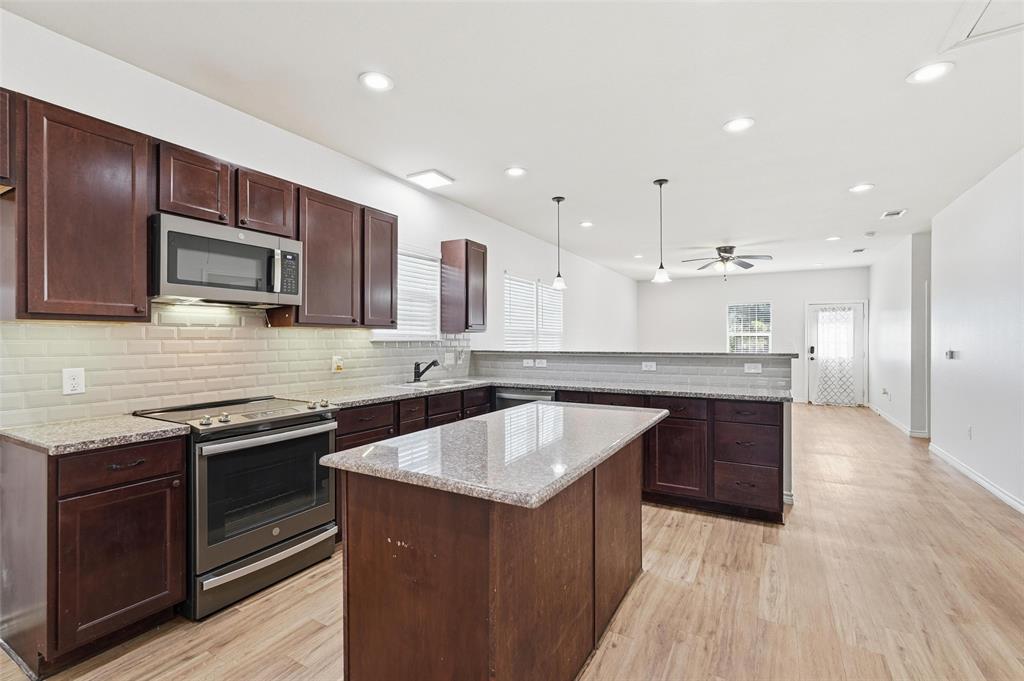 124 Chris Drive, Rockwall, TX 75032