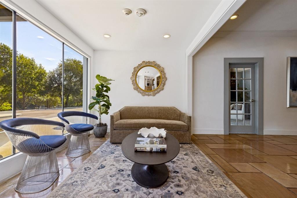 Sunlit Resident Lounge