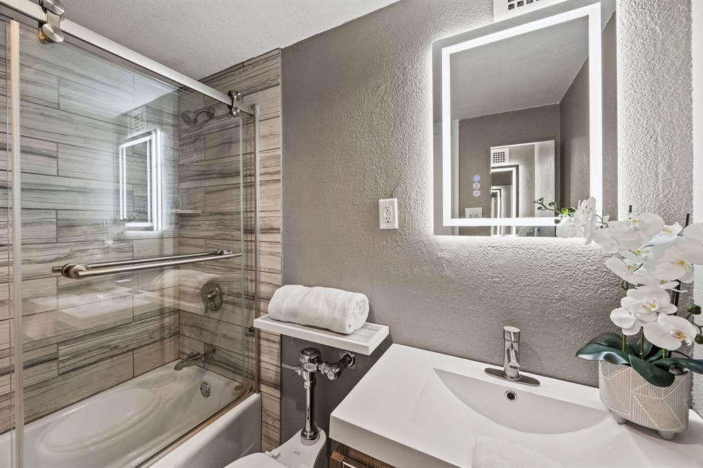 Bathroom Bathroom