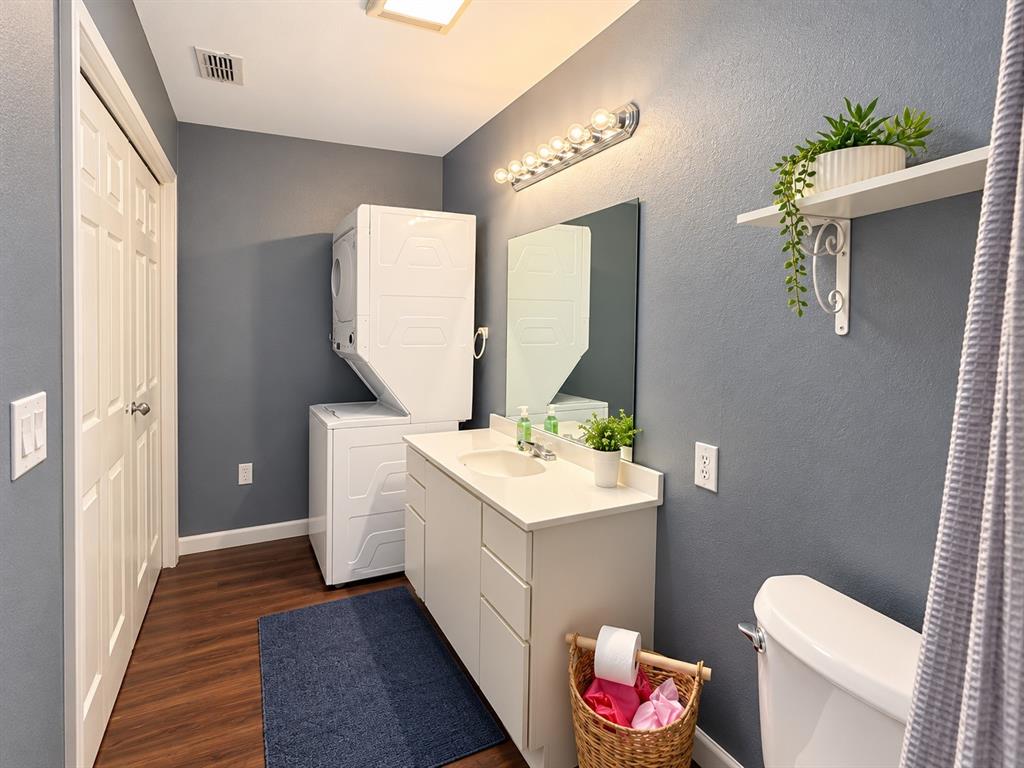 Guest Bath & Laundry