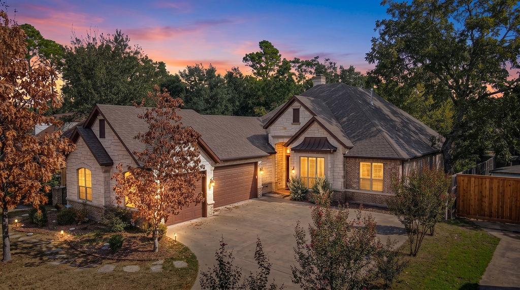 1407 S Houston Street, Kaufman, TX 75142