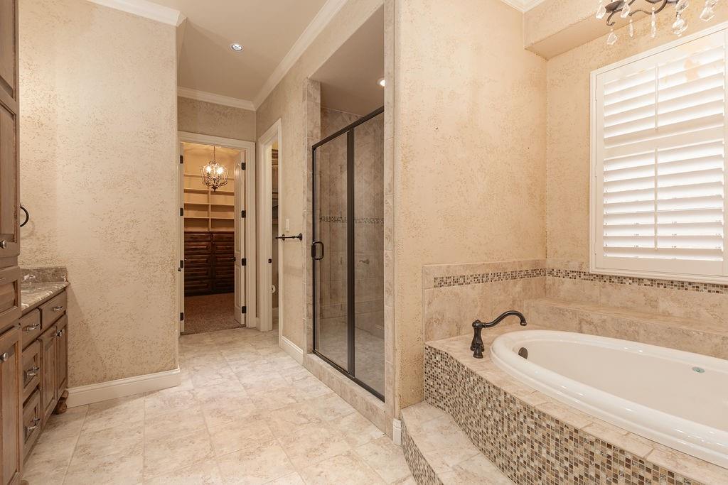 1407 S Houston Street, Kaufman, TX 75142