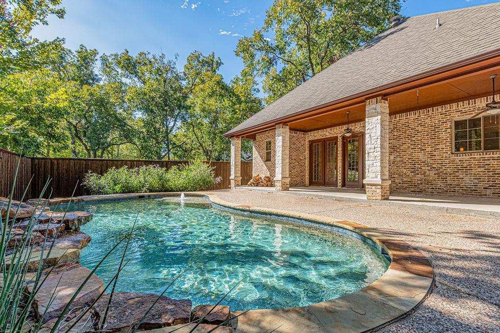 1407 S Houston Street, Kaufman, TX 75142