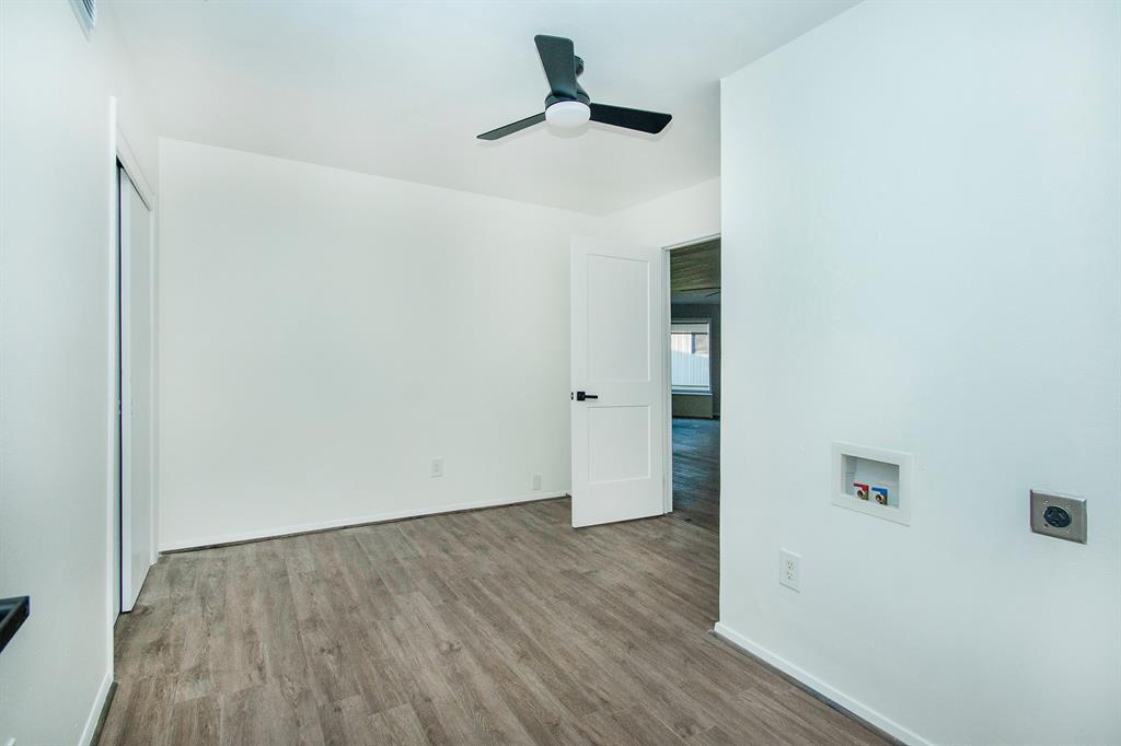 2706 S 5Th Street, Garland, TX 75041