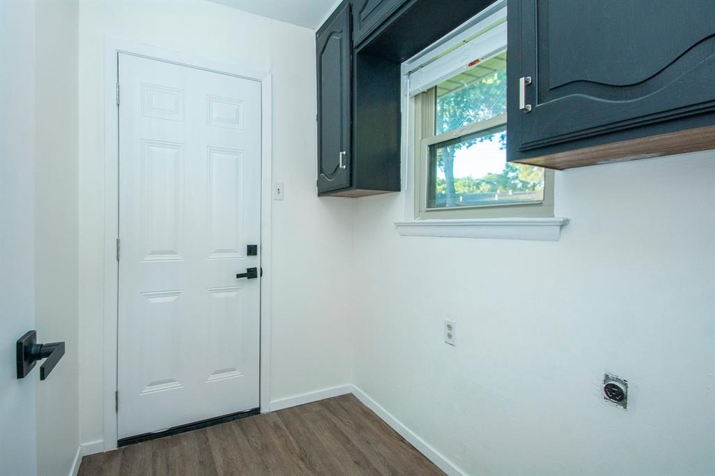 2706 S 5Th Street, Garland, TX 75041 2706 S 5Th Street, Garland, TX 75041