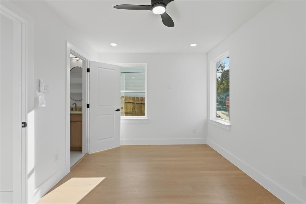 2400 Dyson Street, Dallas, TX 75215