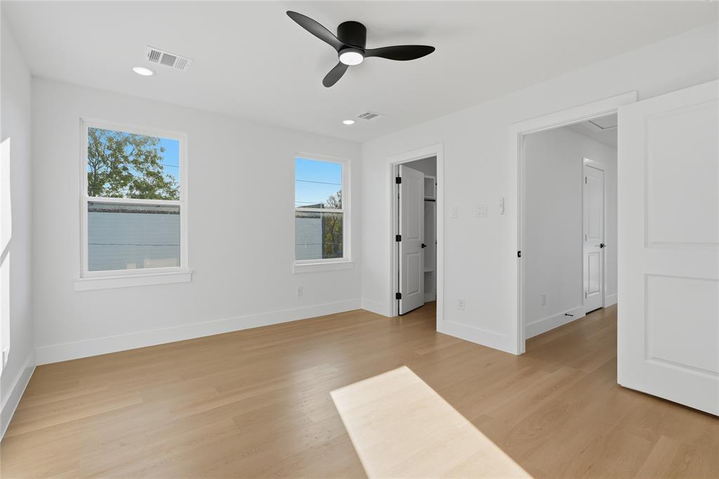 2400 Dyson Street, Dallas, TX 75215