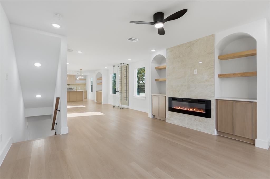 2400 Dyson Street, Dallas, TX 75215