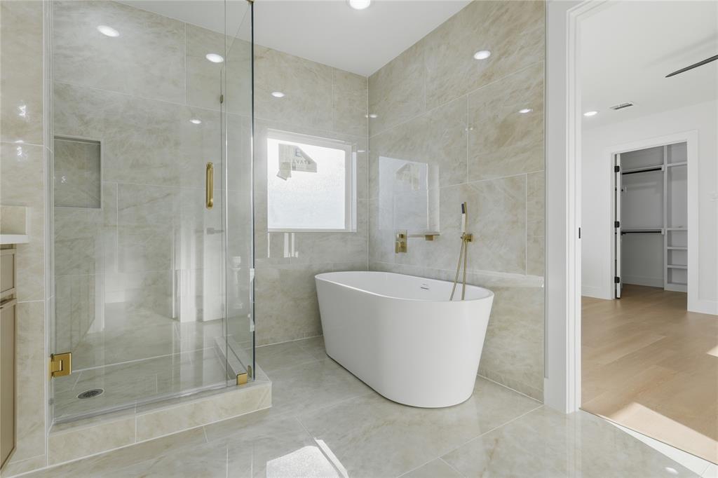 2400 Dyson Street, Dallas, TX 75215