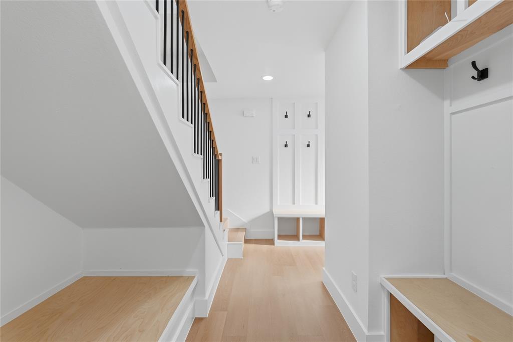 2400 Dyson Street, Dallas, TX 75215