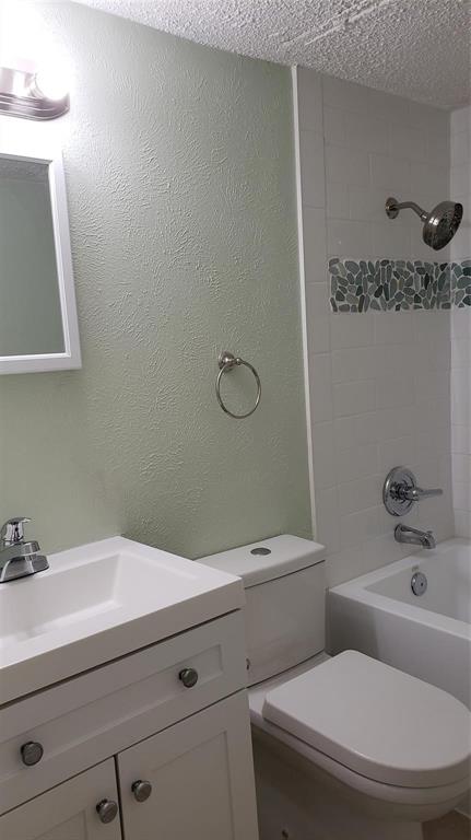 1202 Toyah Creek Lane, Garland, TX 75040