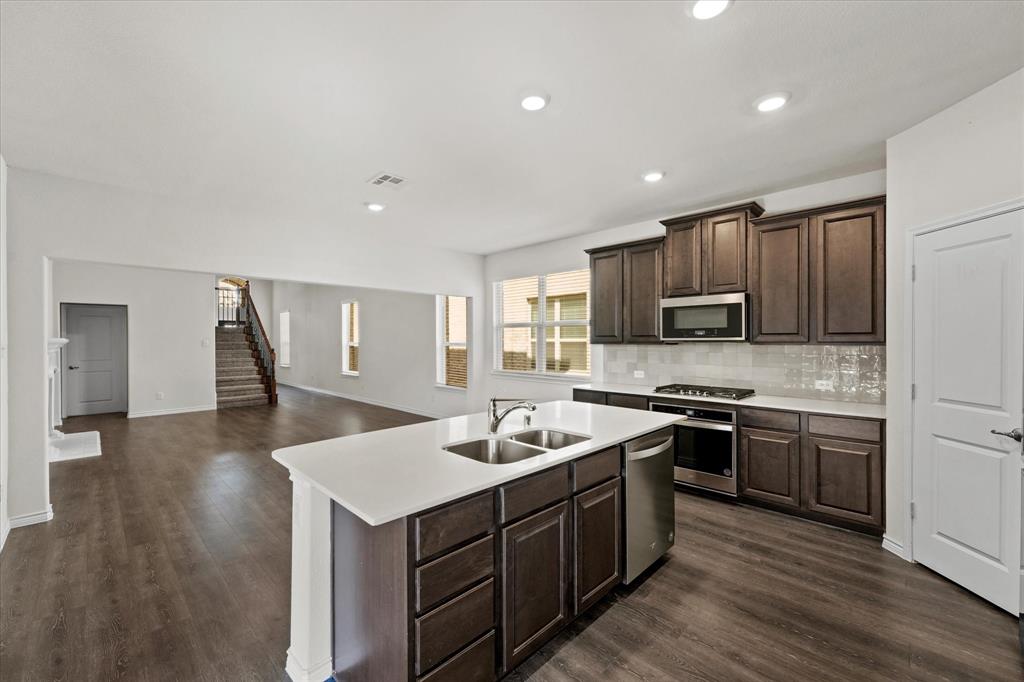 18117 Lakefront Court, Forney, TX 75126