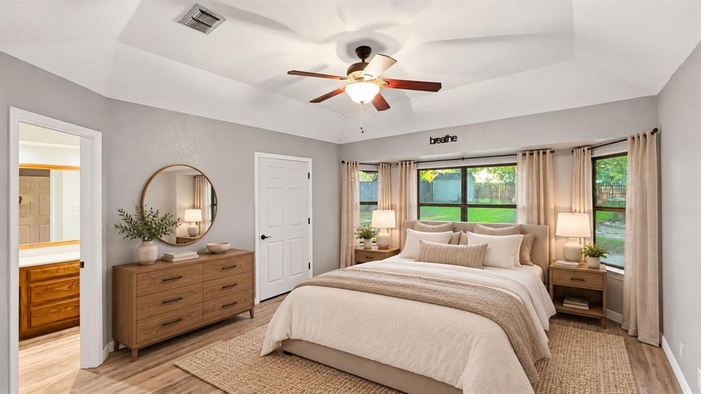 1903 W Spanish Oak Drive, Granbury, TX 76048