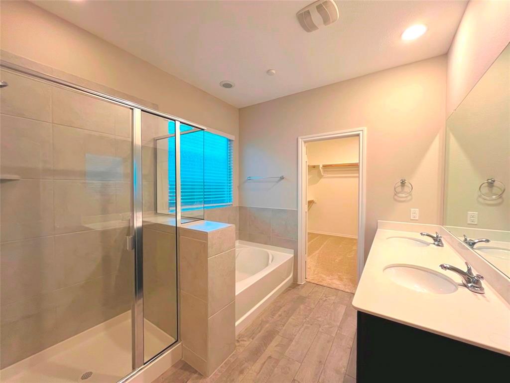2990 Cedeno Drive, Heartland, TX 75126
