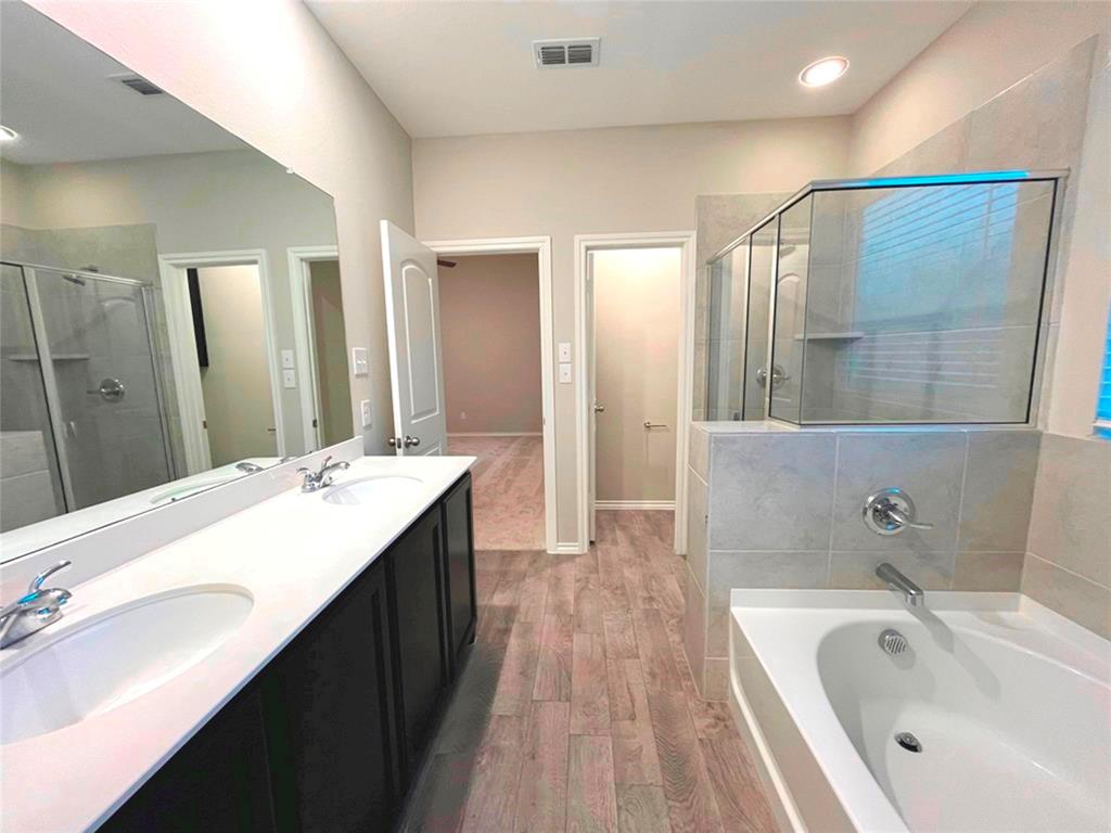 2990 Cedeno Drive, Heartland, TX 75126