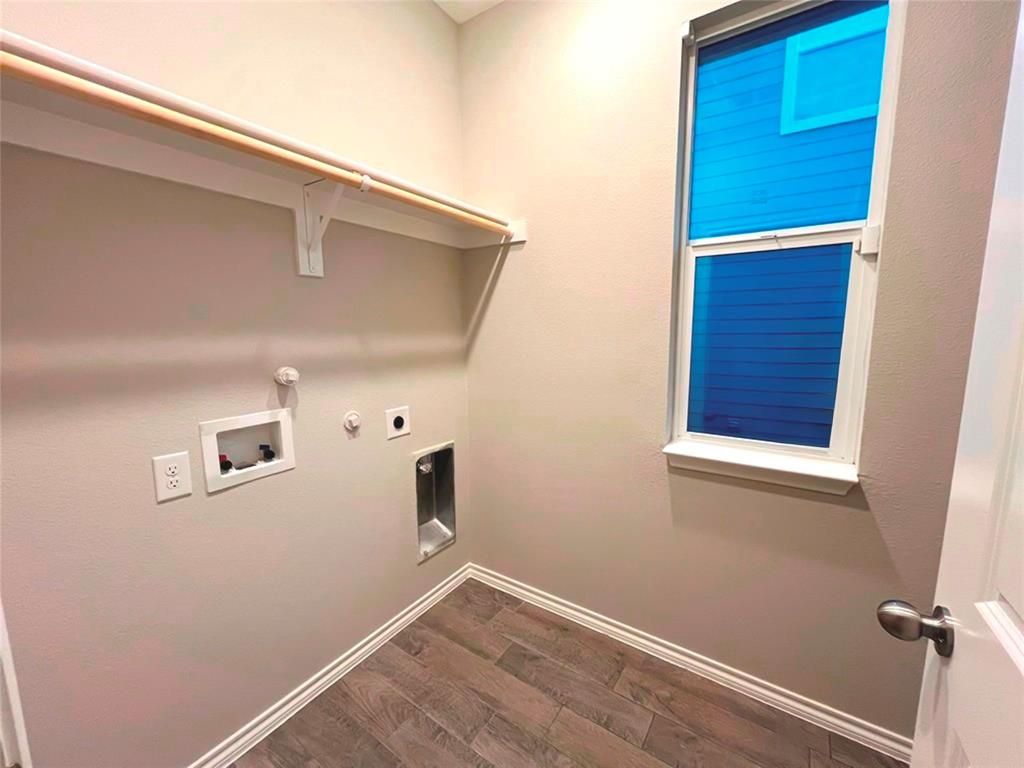 2990 Cedeno Drive, Heartland, TX 75126