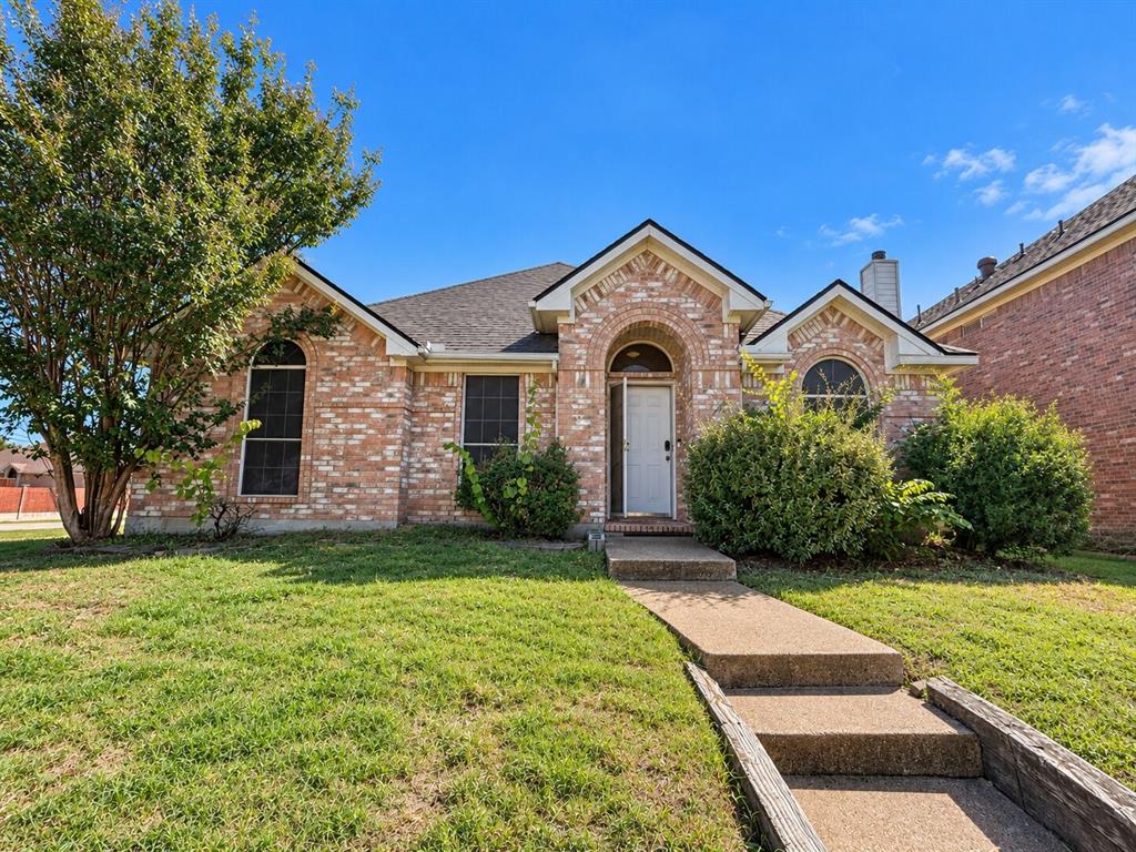 1906 Dartbrook Drive, Rowlett, TX 75089