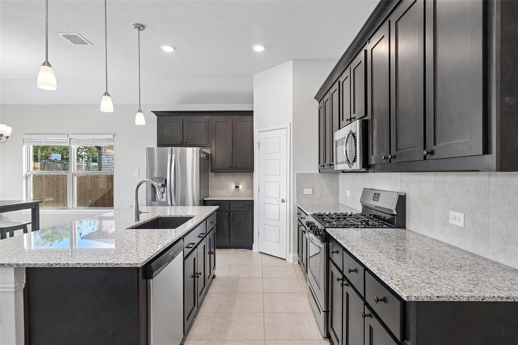 Spacious Kitchen
