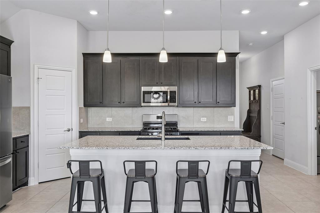 Spacious Kitchen