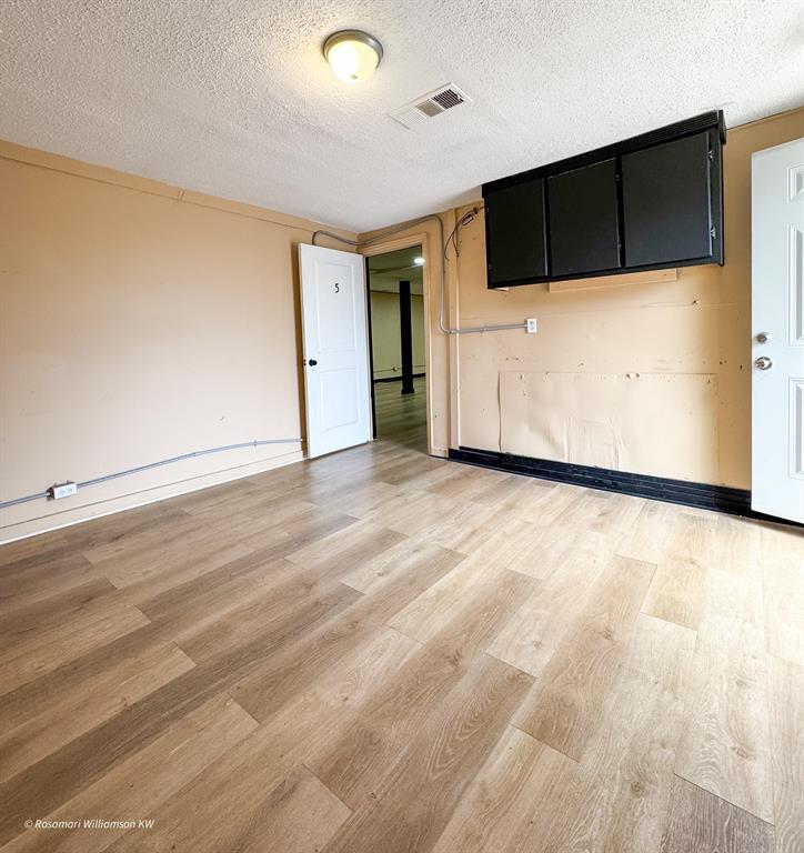 2915 S Lancaster Road, Dallas, TX 75216