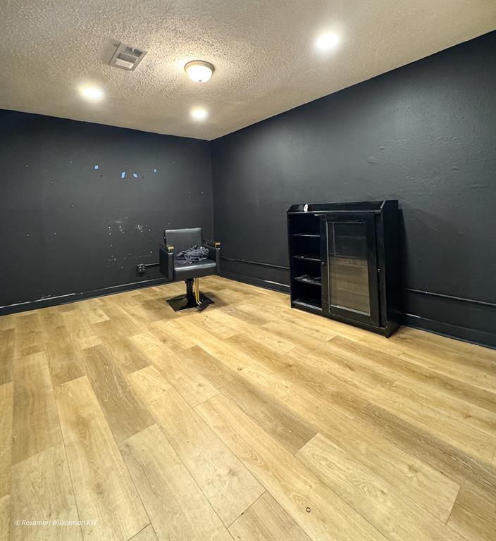 2915 S Lancaster Road, Dallas, TX 75216