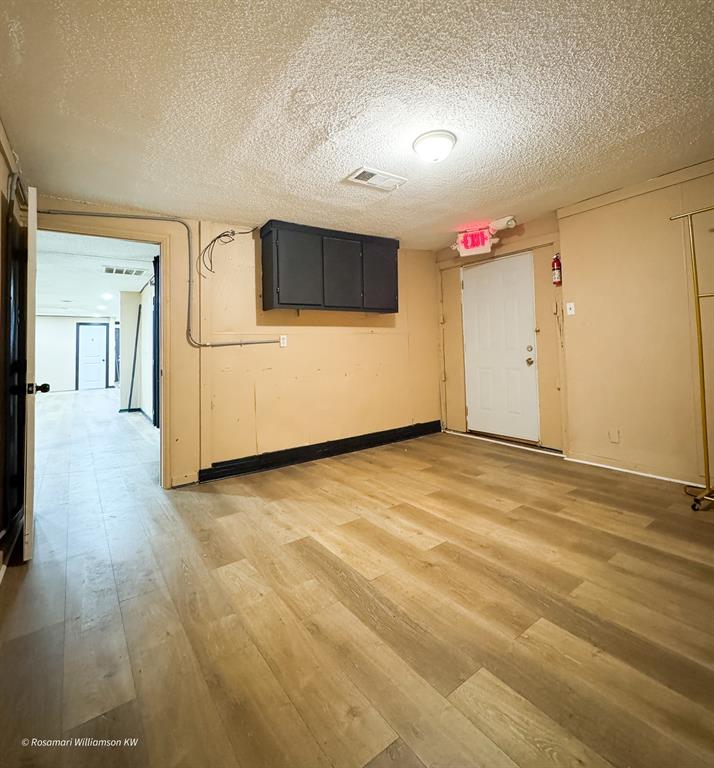 2915 S Lancaster Road, Dallas, TX 75216