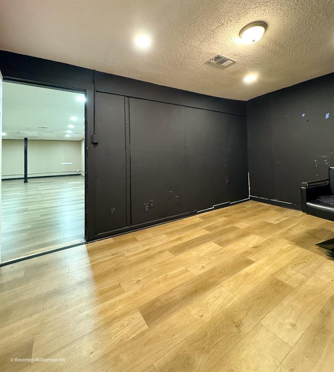 2915 S Lancaster Road, Dallas, TX 75216