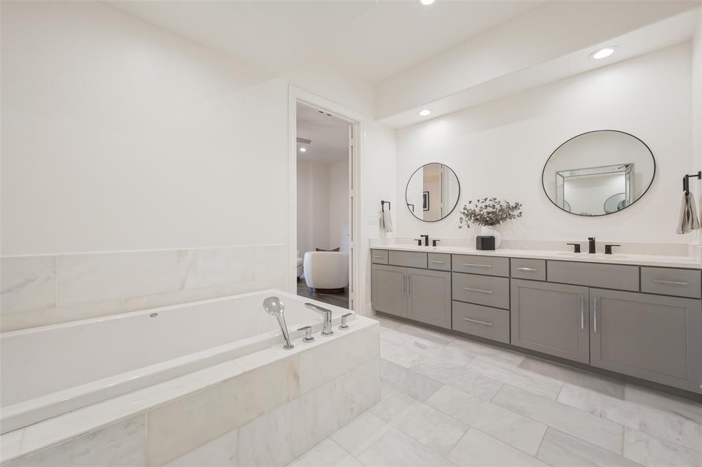 707 WILL RICE Avenue, Irving, TX 75039