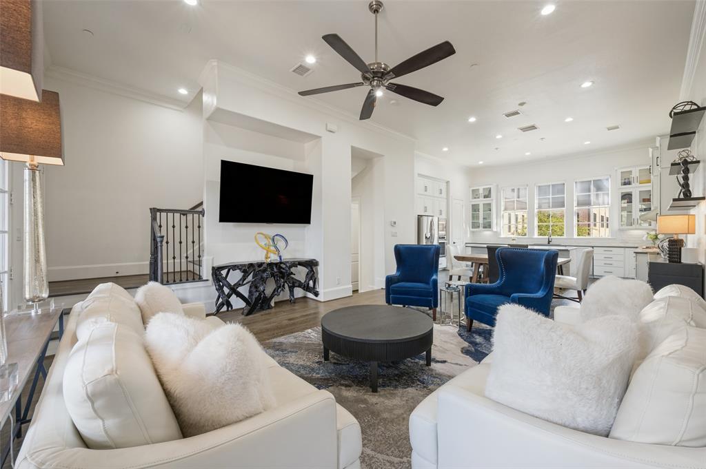 707 WILL RICE Avenue, Irving, TX 75039