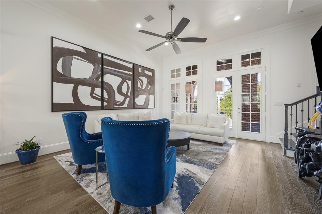 707 WILL RICE Avenue, Irving, TX 75039