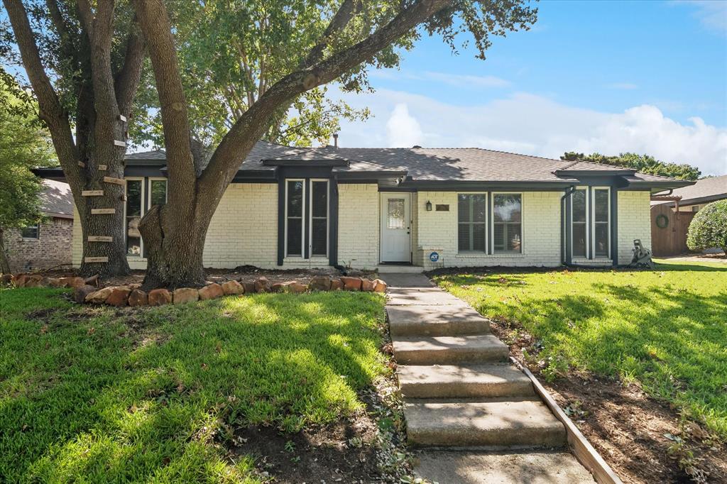 1704 Papeete Drive, Plano, TX 75075