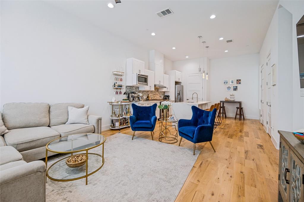 1910 Caddo Street, #B102, Dallas, TX 75204